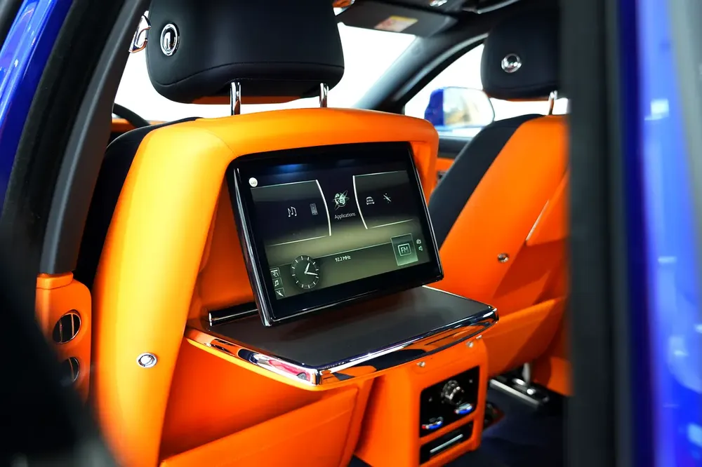 2022 Rolls-Royce Ghost | V12 | Fully Loaded Bespoke Luxury | GCC Specs | AED 1,100000 - Image 12