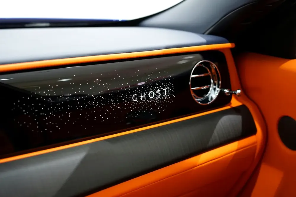 2022 Rolls-Royce Ghost | V12 | Fully Loaded Bespoke Luxury | GCC Specs | AED 1,100000 - Image 15