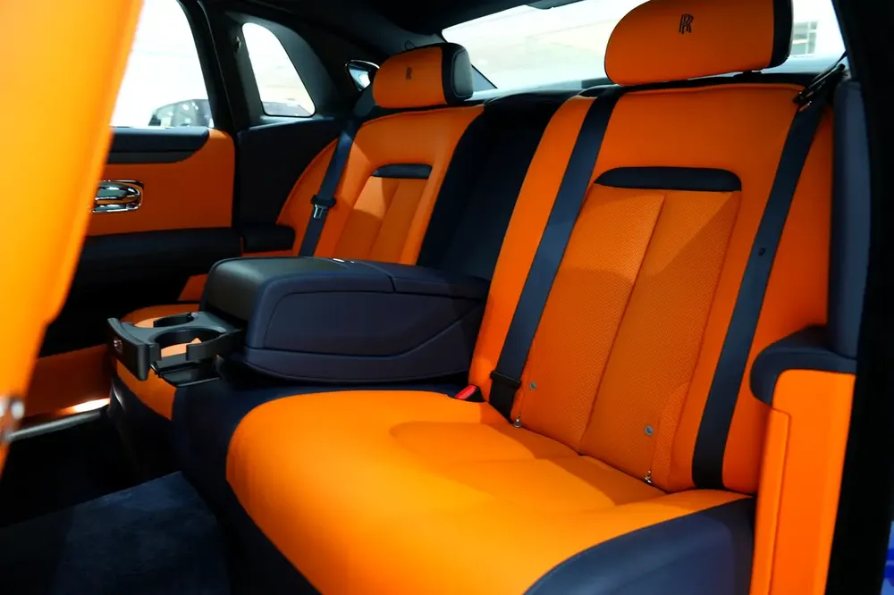 2022 Rolls-Royce Ghost | V12 | Fully Loaded Bespoke Luxury | GCC Specs | AED 1,100000 - Image 9