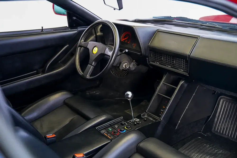 1991 FERRARI TESTEROSSA | POP UP HEADLIGHTS | ROSSA CORSA RED EXTERIOR - Image 13