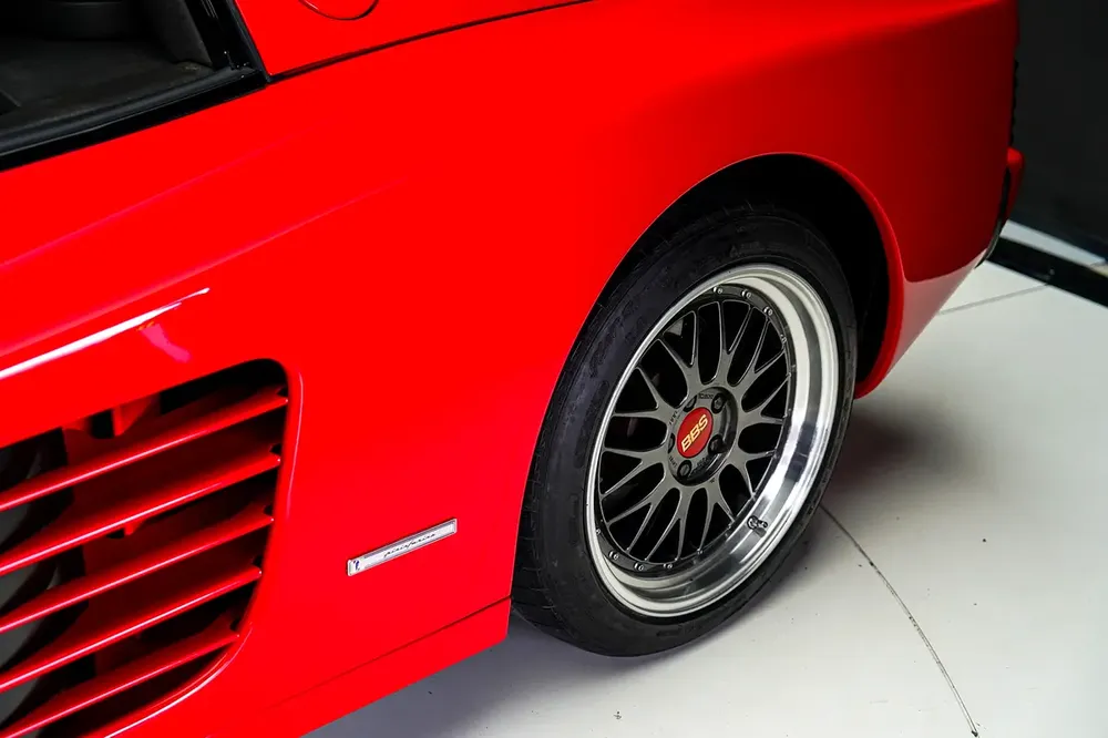 1991 FERRARI TESTEROSSA | POP UP HEADLIGHTS | ROSSA CORSA RED EXTERIOR - Image 8