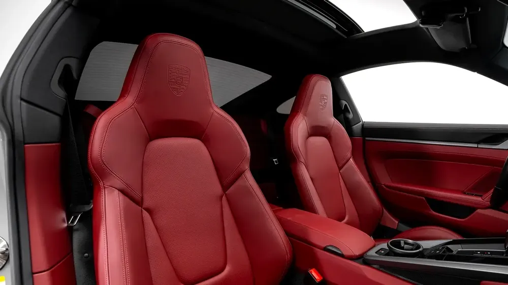 Porsche 911 Carrera - 2023 - GCC - Under Warranty - Image 14