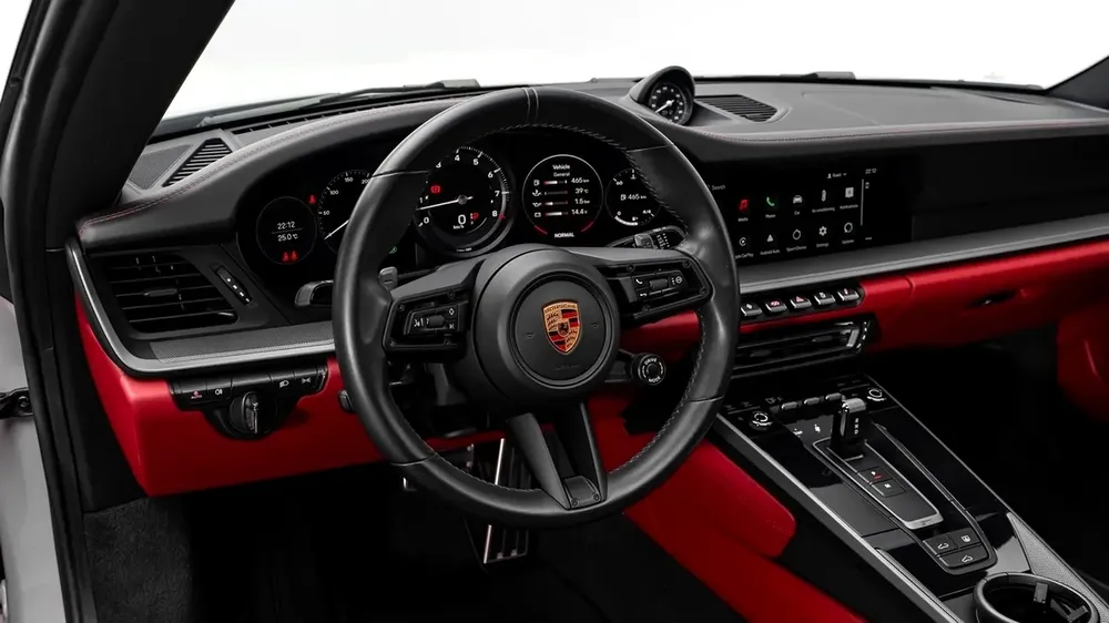 Porsche 911 Carrera - 2023 - GCC - Under Warranty - Image 8