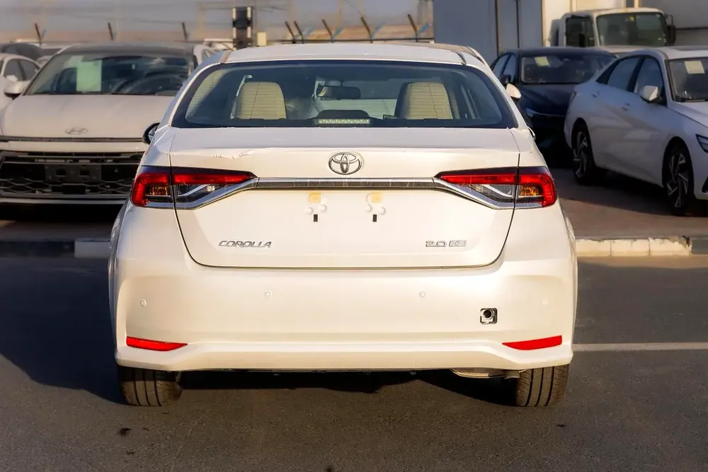 Toyota Corolla 2.0L GLI 2026 GCC Specs - Brand New Condition - Image 4