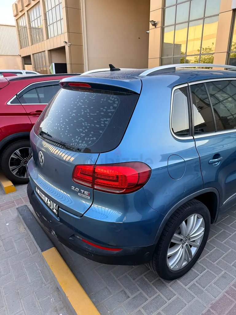 Volkswagen Tiguan TSI 4MOTION 2015 - GCC Specs - Well Maintained - Image 4