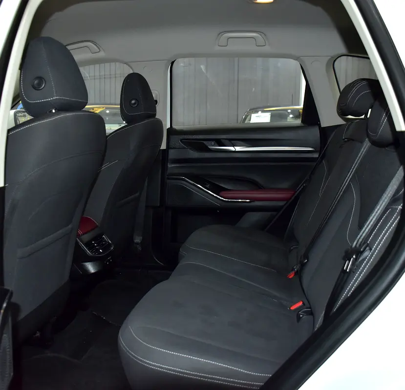 AED 729 EMi for 5Yrs | Haval H6 2.0 GDiT ( 2023 Model ) in White Color GCC Specs - Image 16