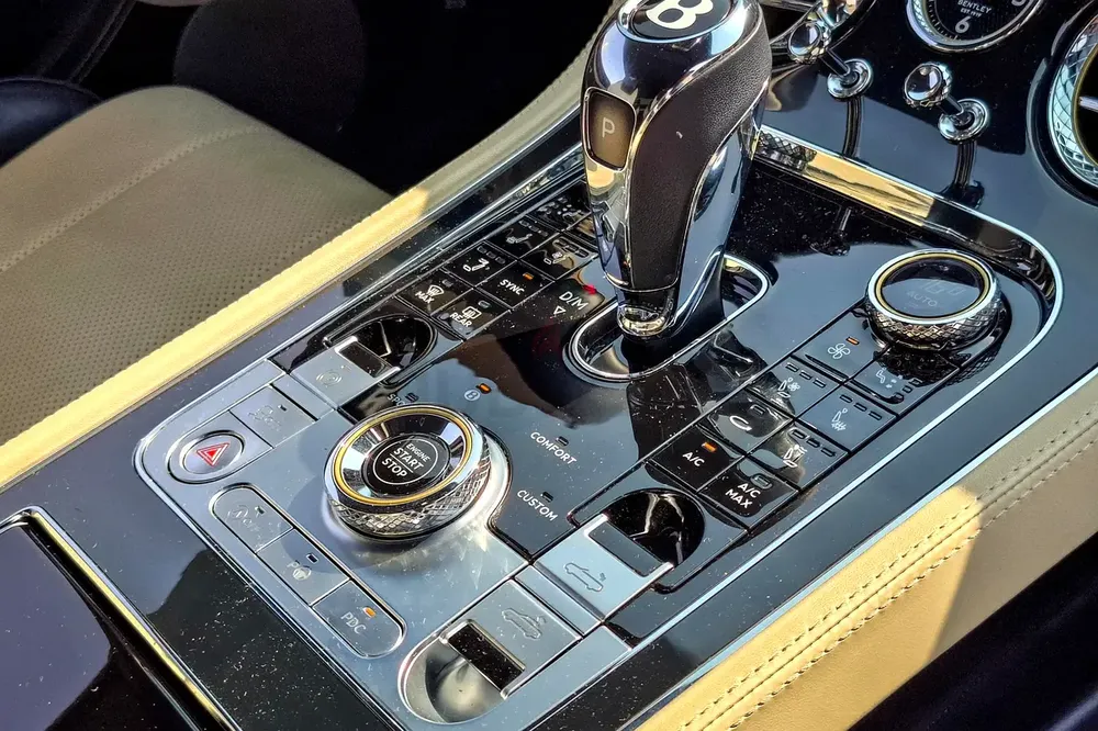 AED 15012/month | 2022 Bentley Continental  | GCC Specs | Ref#376703 - Image 19