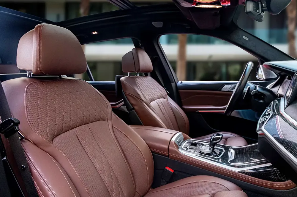 4,700 P.M | 0% Downpayment | BMW X7 M50i | BMW Warranty! - Image 10