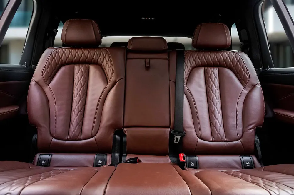4,700 P.M | 0% Downpayment | BMW X7 M50i | BMW Warranty! - Image 11