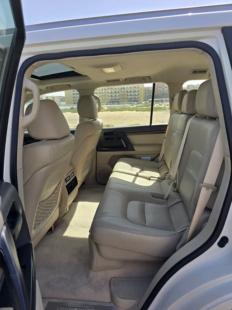 Toyota Land Cruiser GXR V6 Grand Touring 2019 GCC Specs - Image 19