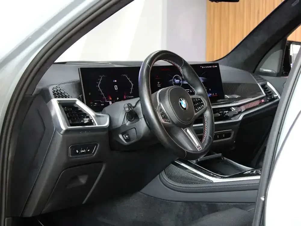 2024 - BMW X7 M60i - V8 | 7 seater with warranty - Image 11