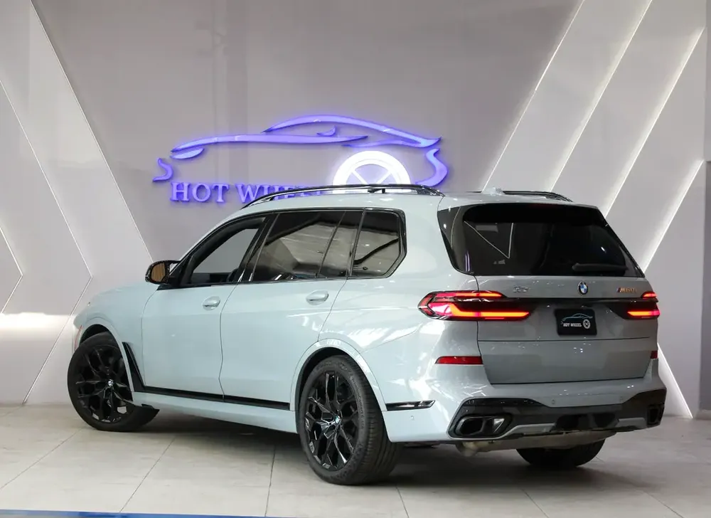 2024 - BMW X7 M60i - V8 | 7 seater with warranty - Image 4