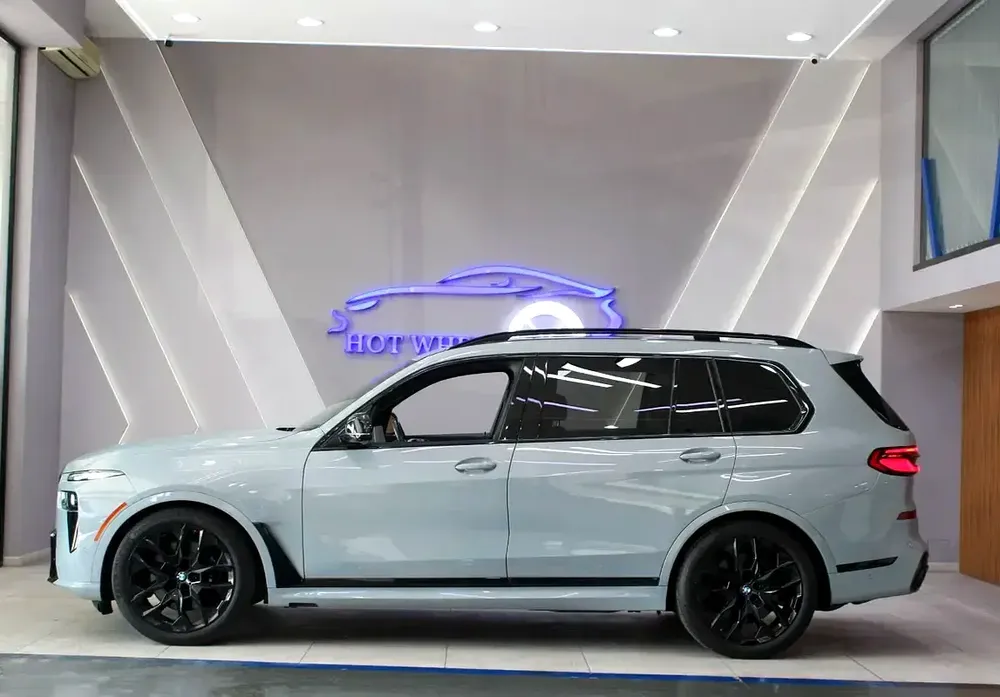 2024 - BMW X7 M60i - V8 | 7 seater with warranty - Image 5