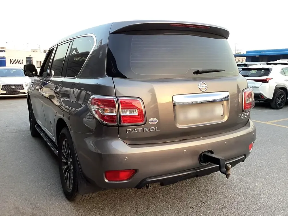 Nissan Patrol SE Platinum City 2017 GCC Specs - Image 6