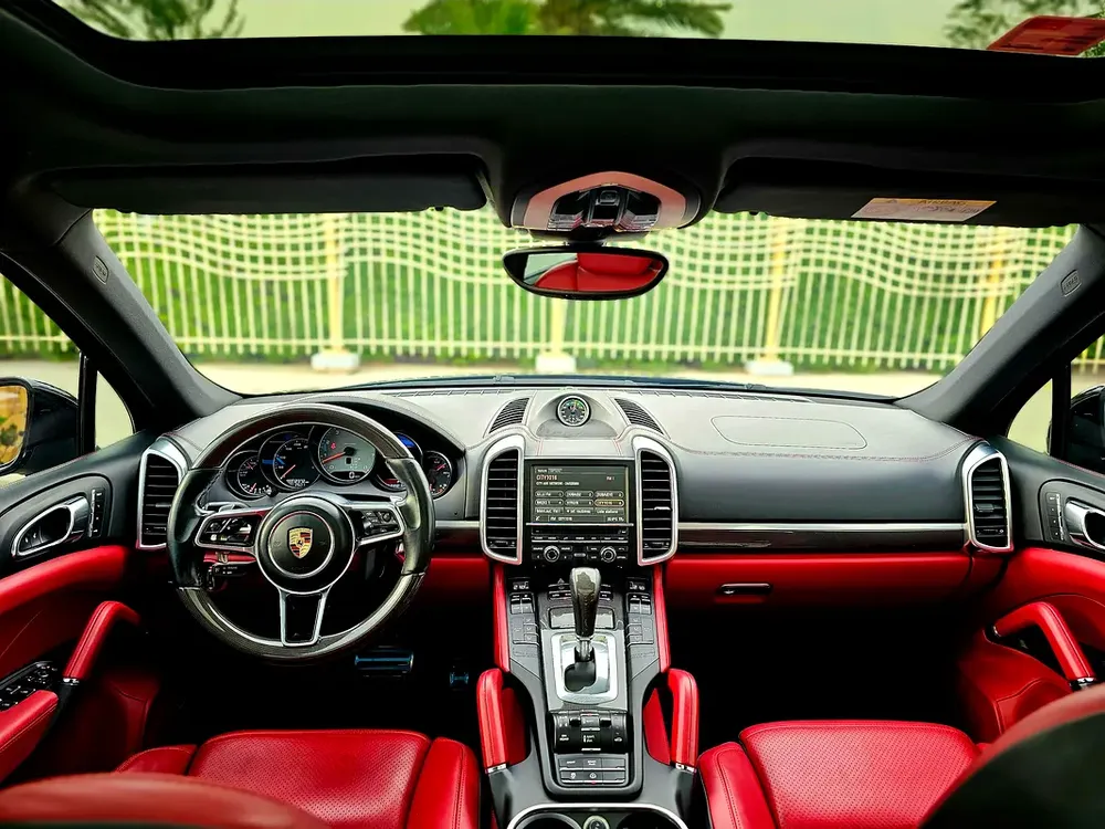 Porsche Cayenne S Full Porsche service history Carbon Fiber - Image 14