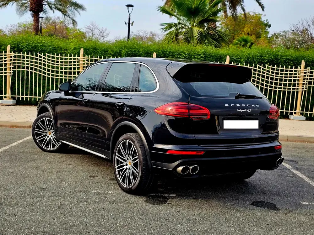 Porsche Cayenne S Full Porsche service history Carbon Fiber - Image 5