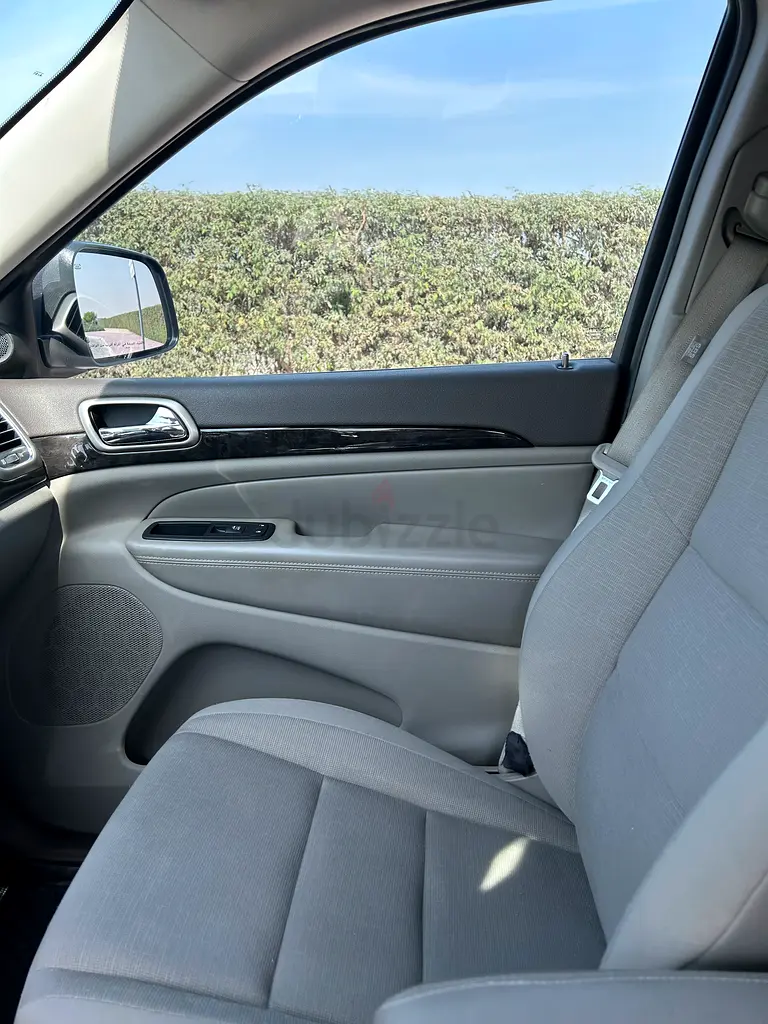 Jeep Grand Cherokee Laredo 2012 GCC Specs - Image 13
