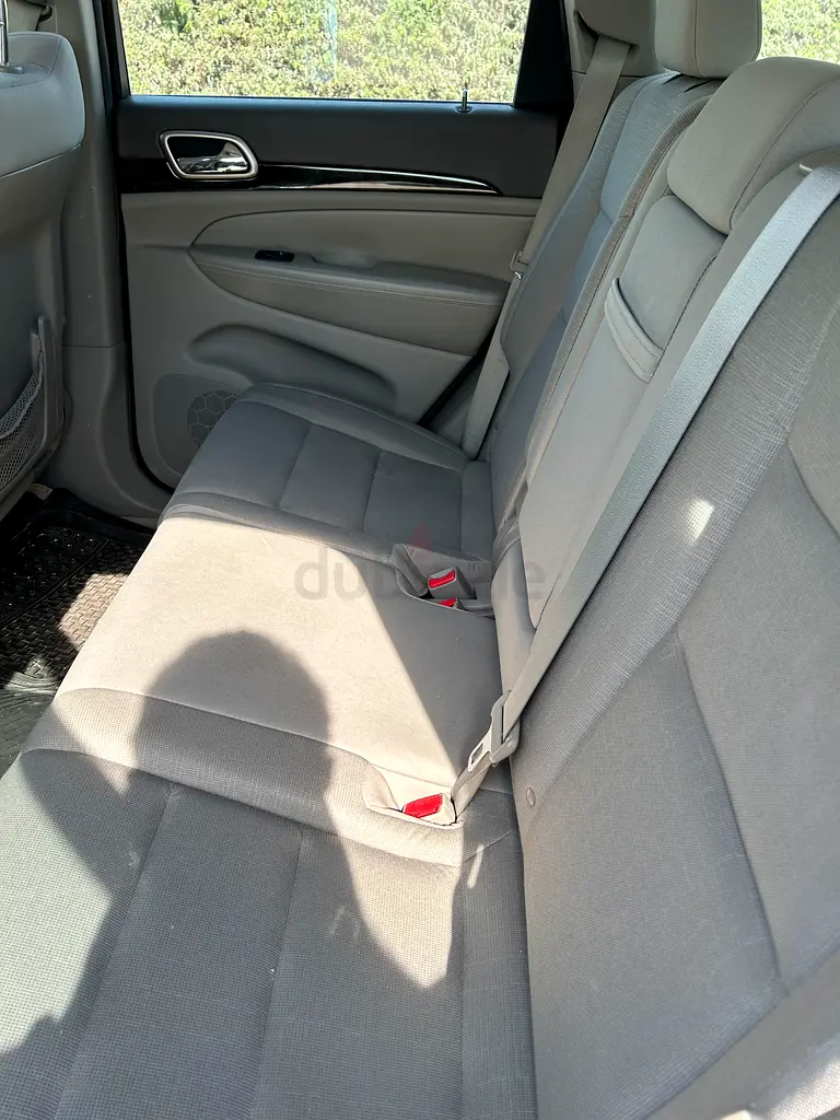 Jeep Grand Cherokee Laredo 2012 GCC Specs - Image 15