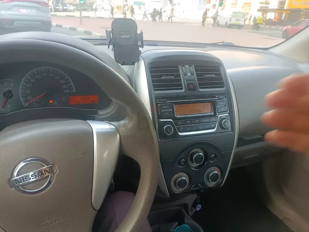 Nissan Sunny 2020 Excellent Condition - Image 5