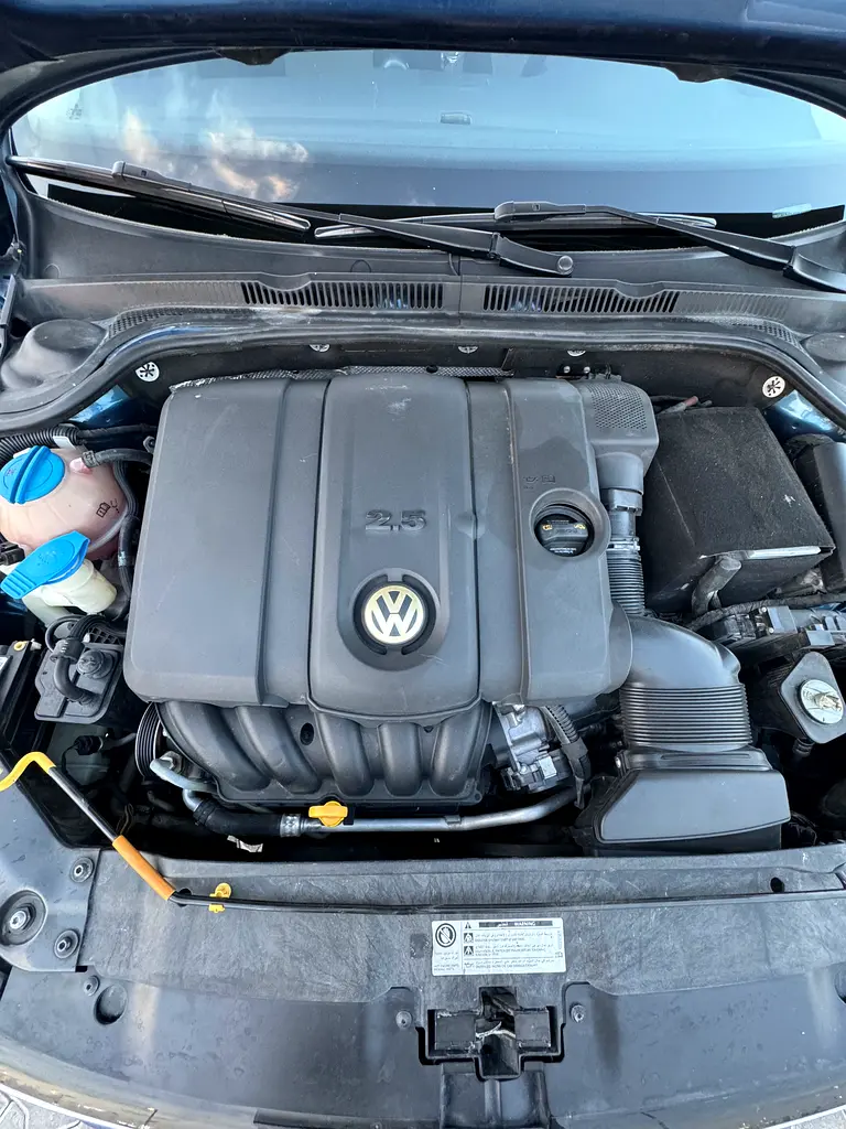 2016 Volkswagen Jetta - GCC Specs - Reliable and Efficient - Image 9