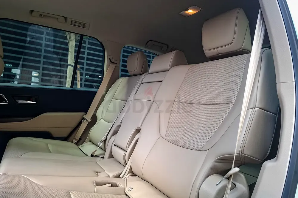 AED 4103/month | 2023 Toyota Land Cruiser GXR 3.5L | GCC Specs | Ref#416406 - Image 12