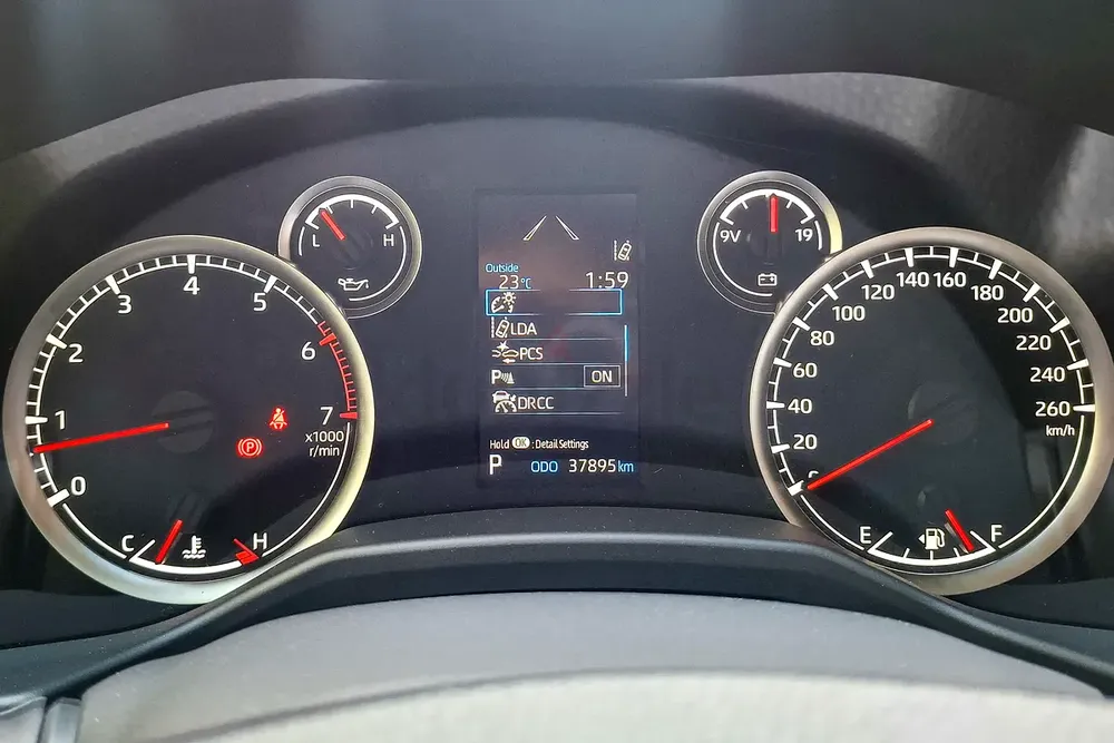 AED 4103/month | 2023 Toyota Land Cruiser GXR 3.5L | GCC Specs | Ref#416406 - Image 15