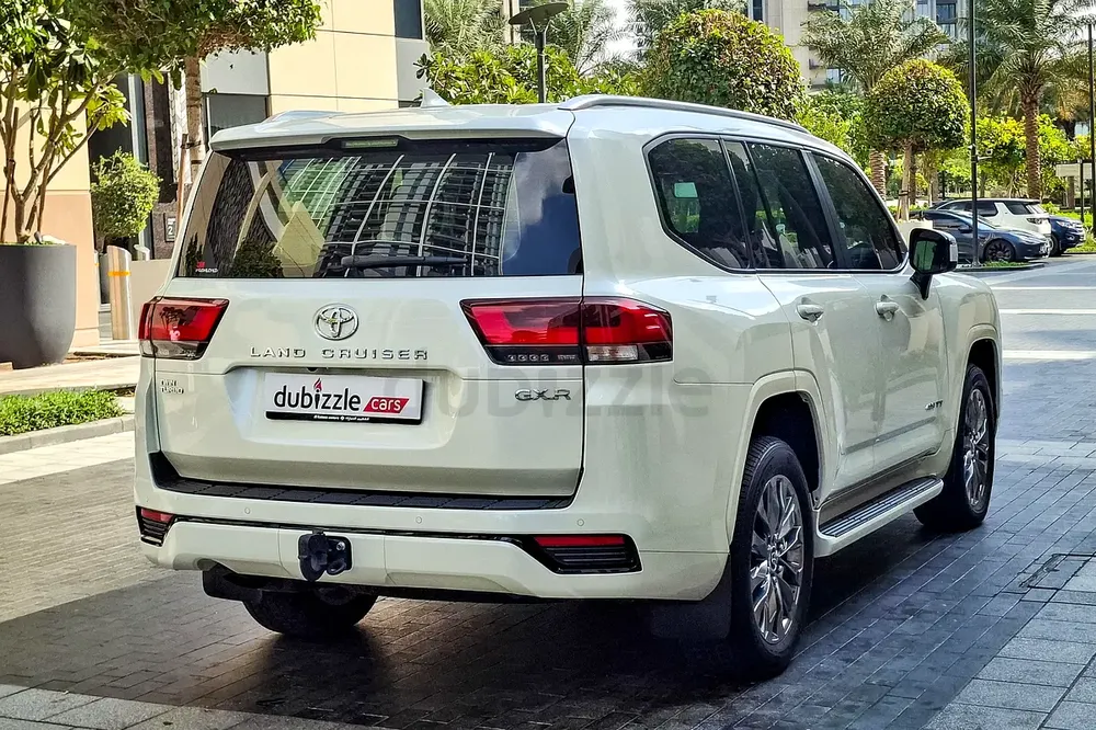 AED 4103/month | 2023 Toyota Land Cruiser GXR 3.5L | GCC Specs | Ref#416406 - Image 6