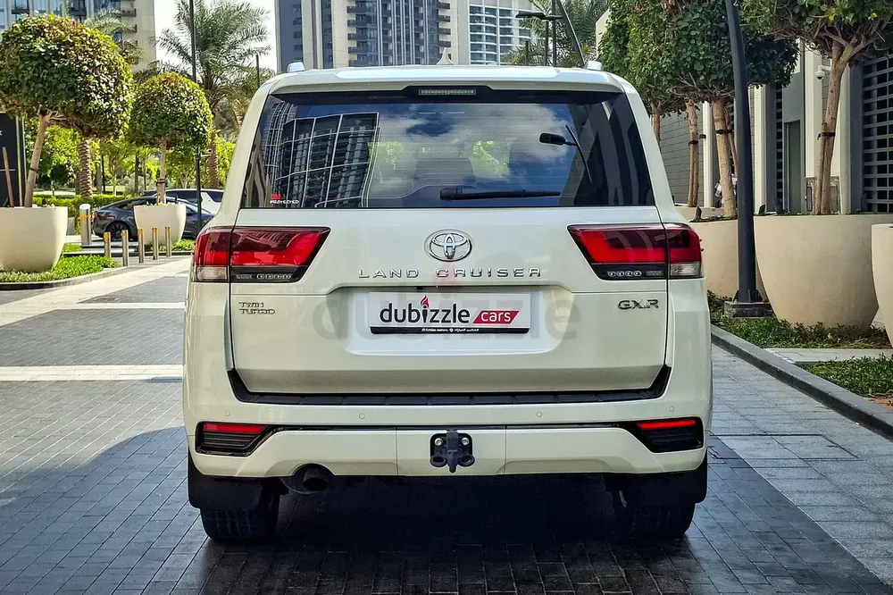 AED 4103/month | 2023 Toyota Land Cruiser GXR 3.5L | GCC Specs | Ref#416406 - Image 7