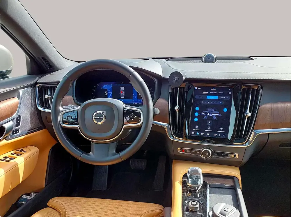 AED 1657/month | 2023 Volvo S90 Ultimate Bright | GCC Specs | Ref#462973 - Image 10