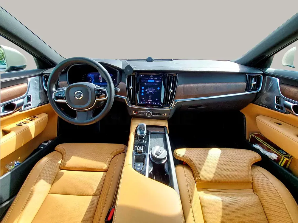 AED 1657/month | 2023 Volvo S90 Ultimate Bright | GCC Specs | Ref#462973 - Image 9