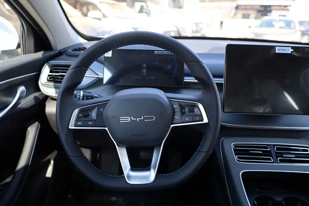 BYD DESTROYER 05 1.5L AT HYBRID 2025 MODEL ONLY FOR EXPORT - Image 9