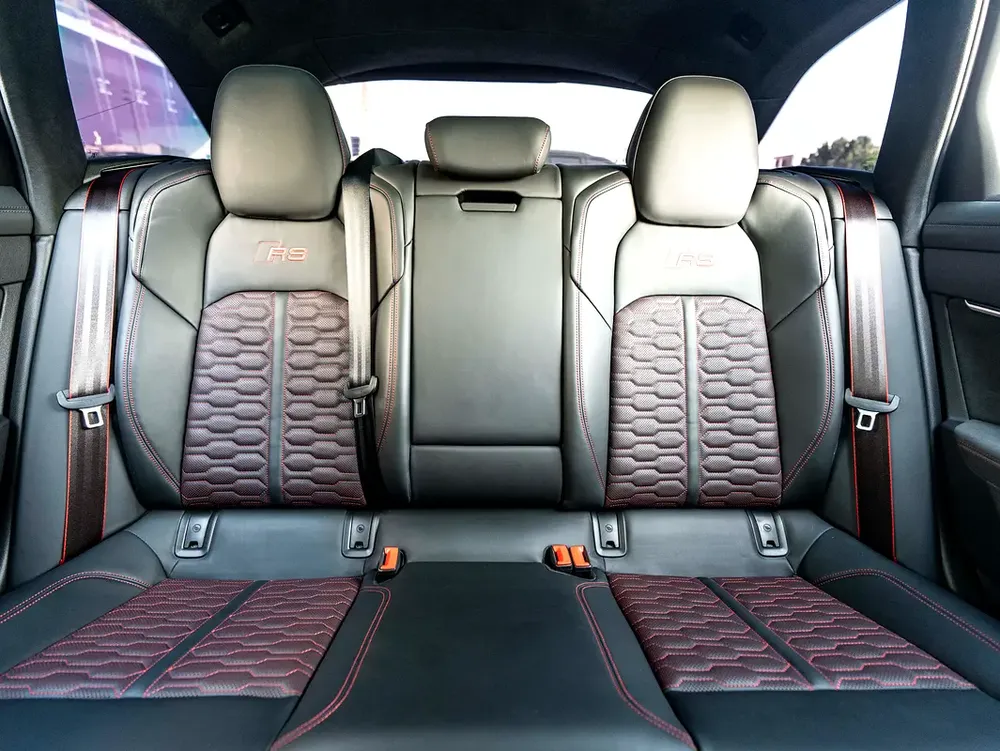 RS6 PERFORMANCE 2025 | CARBON EDITION | 0% DOWN | AL NABOODA WARRANTY AND SERVICE PACK - Image 20