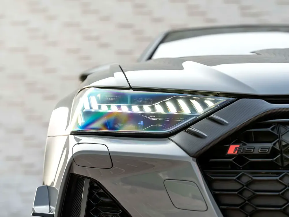 RS6 PERFORMANCE 2025 | CARBON EDITION | 0% DOWN | AL NABOODA WARRANTY AND SERVICE PACK - Image 5