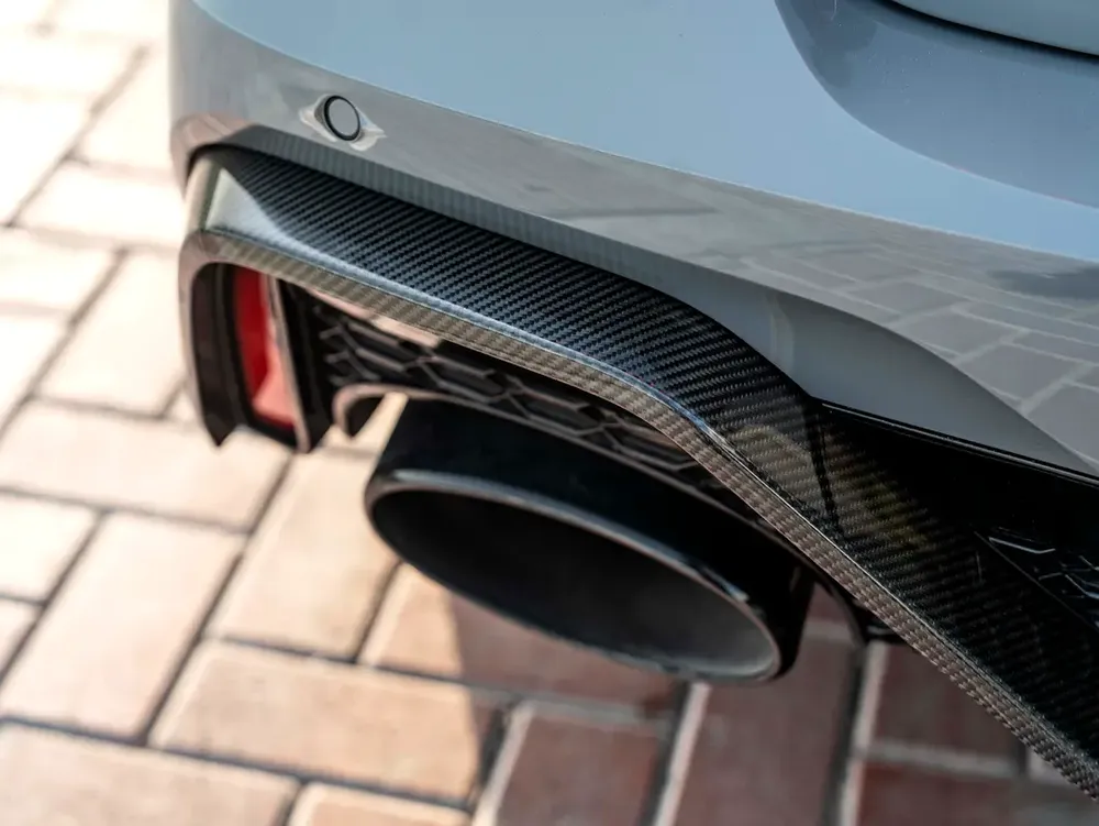 RS6 PERFORMANCE 2025 | CARBON EDITION | 0% DOWN | AL NABOODA WARRANTY AND SERVICE PACK - Image 9