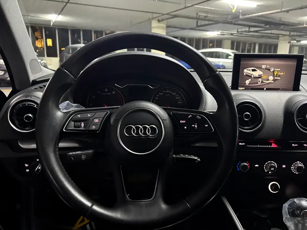 2018 AUDI A3 30TFSI S-TRONIC GCC SPECS IN EXCELLENT CONDITION - Image 4