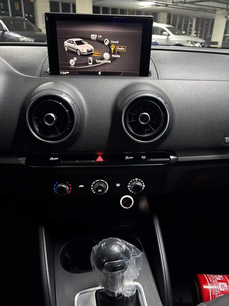 2018 AUDI A3 30TFSI S-TRONIC GCC SPECS IN EXCELLENT CONDITION - Image 6