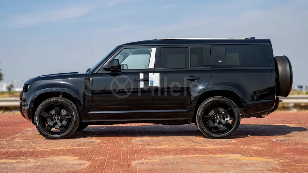 DEFENDER 130 P400 | 2-YEAR WARRANTY + SERVICE AVAILABLE | IN-HOUSE FINANCING | 0% DOWNPAYMENT (BANK) - Image 4