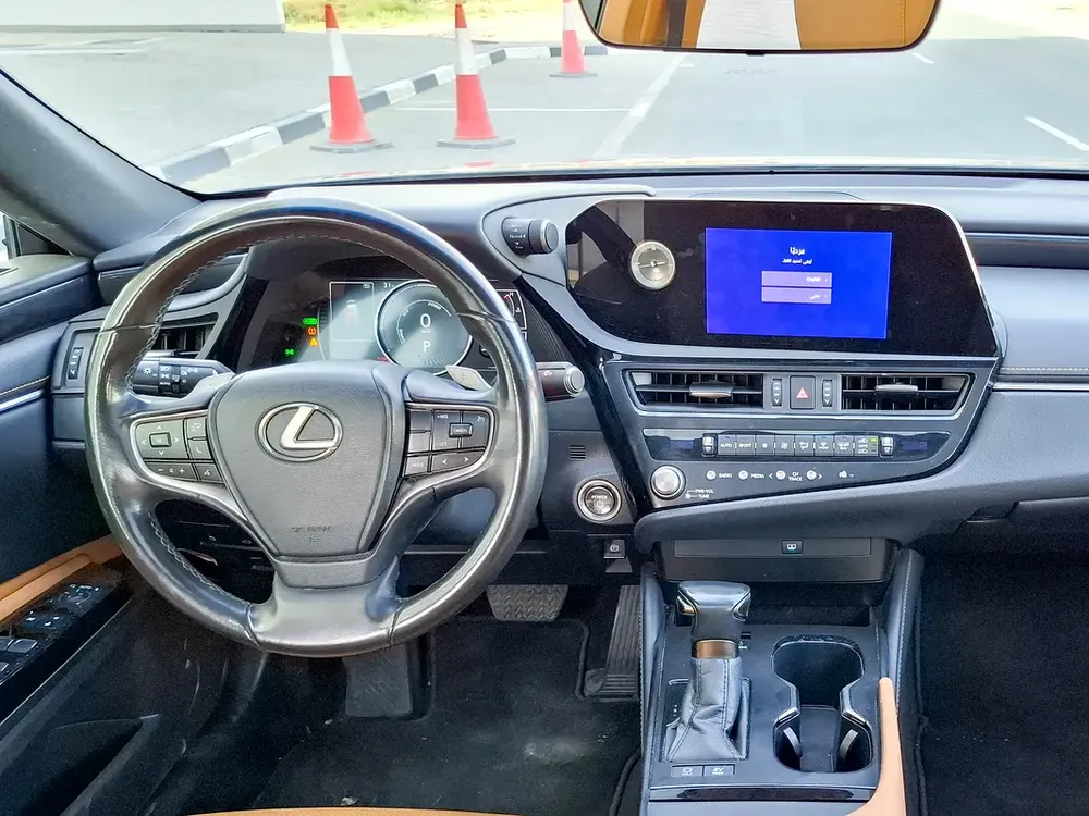 AED 1824/month | 2023 Lexus ES-Series ES 300h | GCC Specs | Ref#450580 - Image 10
