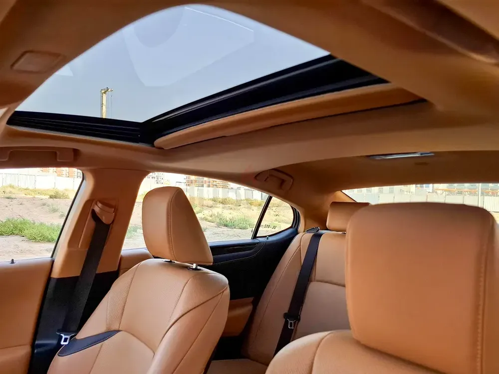 AED 1824/month | 2023 Lexus ES-Series ES 300h | GCC Specs | Ref#450580 - Image 11