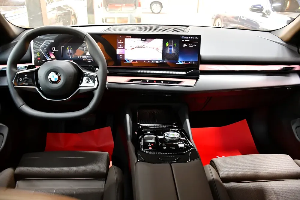BMW 520i Luxury 2026 GCC Under Warranty - Image 15