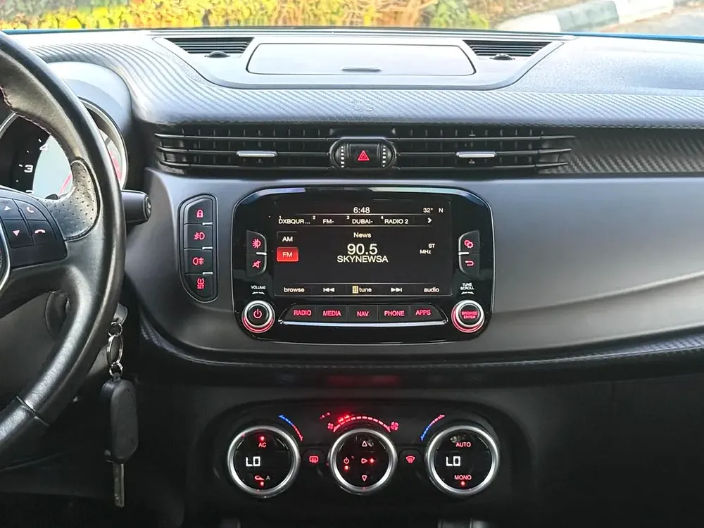 Alfa Romeo Giulietta Veloce 2019 - GCC Specs - Pristine Condition - Image 10