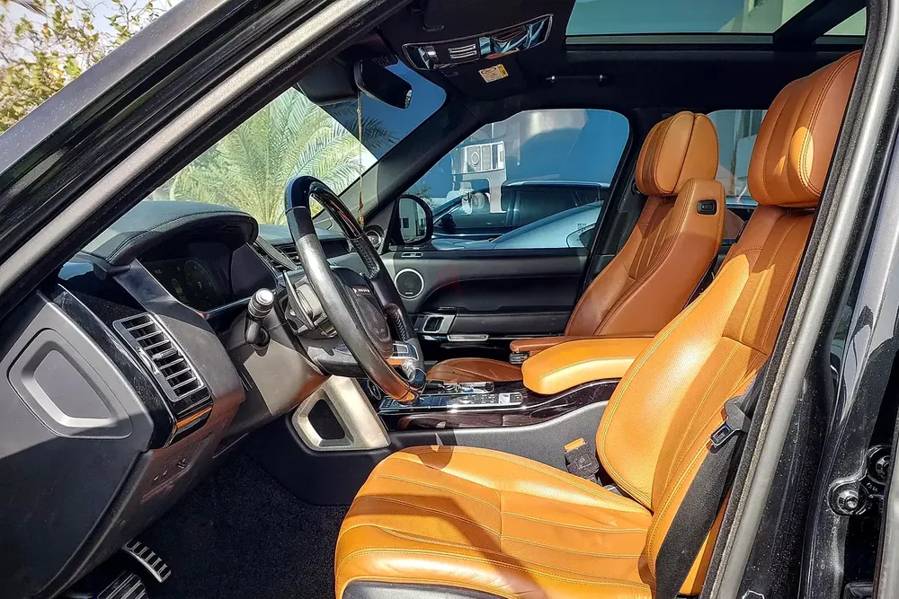AED 1855/month | 2017 Land Rover Range Rover Vogue Supercharged | GCC Specs | Ref#447052 - Image 11