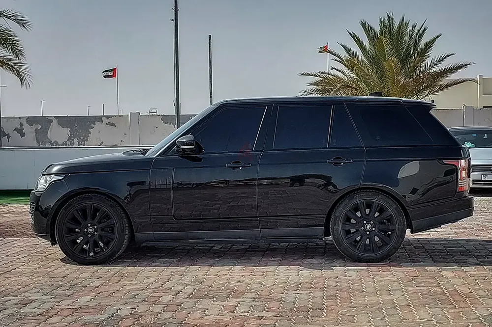AED 1855/month | 2017 Land Rover Range Rover Vogue Supercharged | GCC Specs | Ref#447052 - Image 5