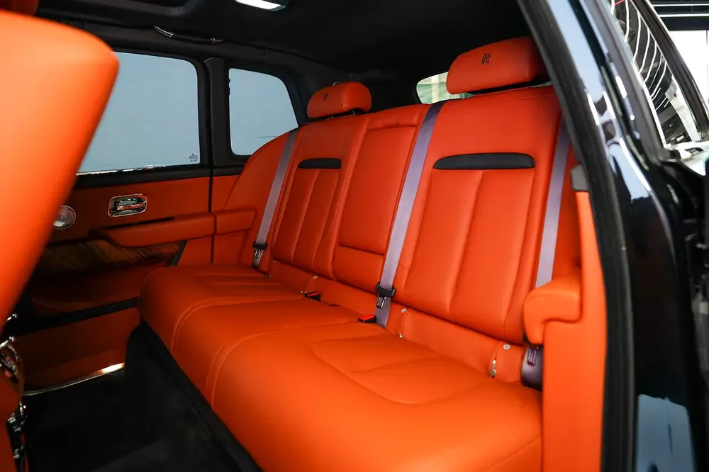 FACELIFT | WARRANTY + SERVICE JAN 2027 | BESPOKE AUDIO | PANORAMIC ROOF | WOOD TRIM INTERIOR - Image 13