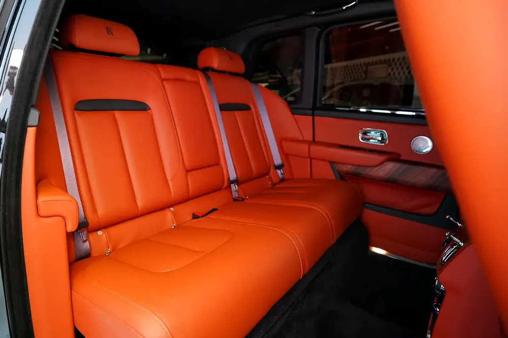 FACELIFT | WARRANTY + SERVICE JAN 2027 | BESPOKE AUDIO | PANORAMIC ROOF | WOOD TRIM INTERIOR - Image 16