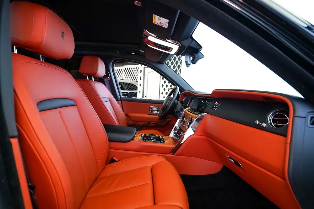 FACELIFT | WARRANTY + SERVICE JAN 2027 | BESPOKE AUDIO | PANORAMIC ROOF | WOOD TRIM INTERIOR - Image 18