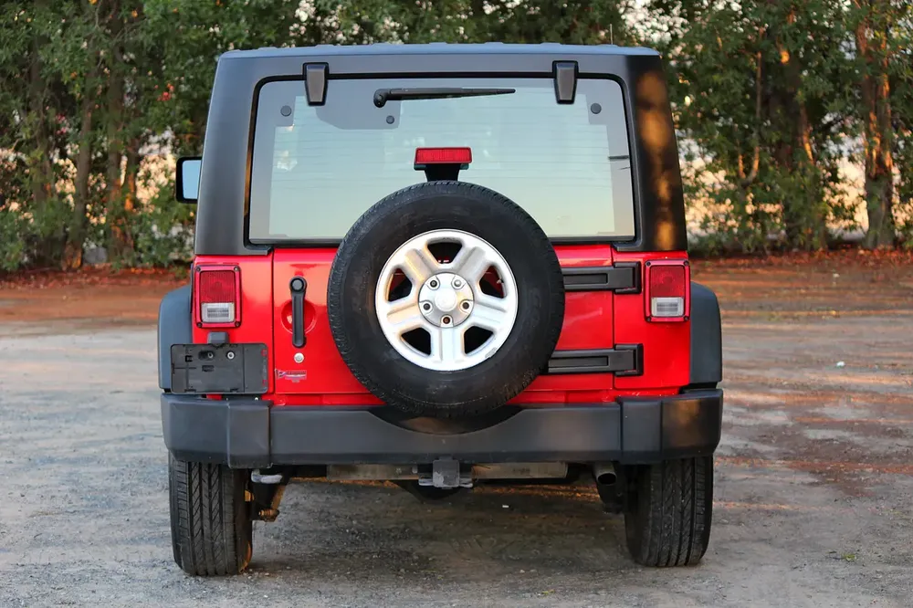 Jeep Wrangler CJ Sport 2017 - Canadian Specs - Image 5