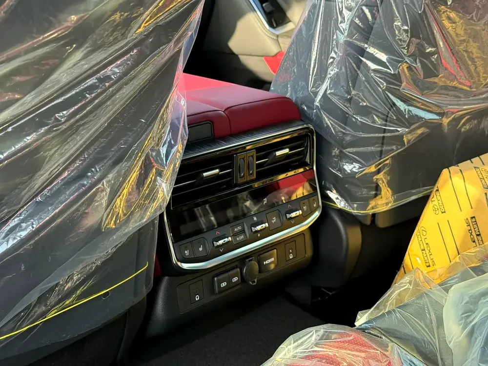 2026 Toyota Land Cruiser GR Sport - GCC Specs - Brand New! - Image 10