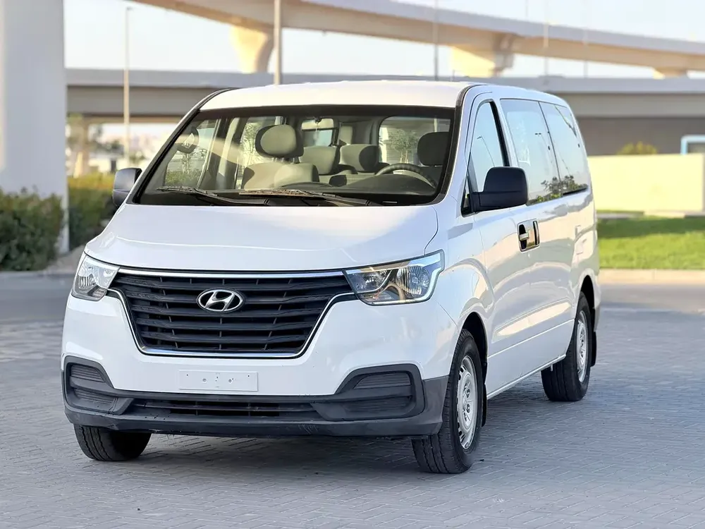 Hyundai H1 2019 model gcc 9 set - Image 10