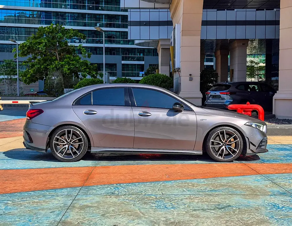 AED 2052/month | 2021 Mercedes-Benz A-Class A 35 AMG | GCC Specs | Ref#463036 - Image 4
